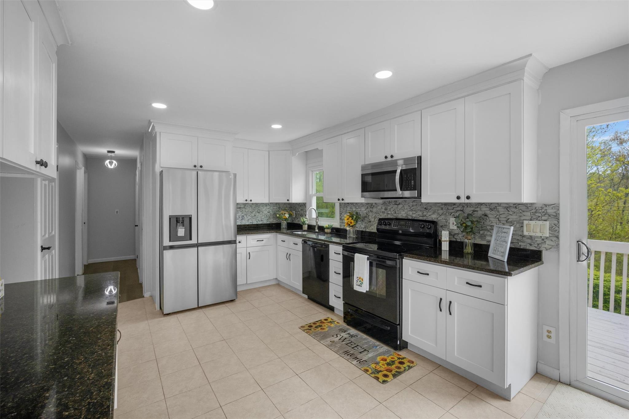122 Susan Drive, Poughquag, New York image 6