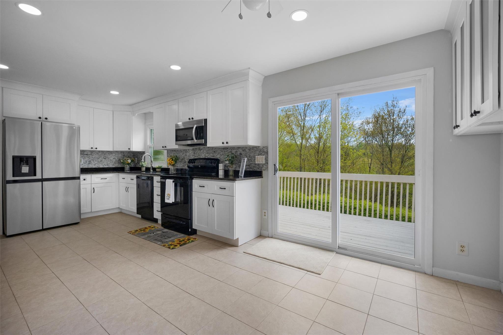 122 Susan Drive, Poughquag, New York image 9