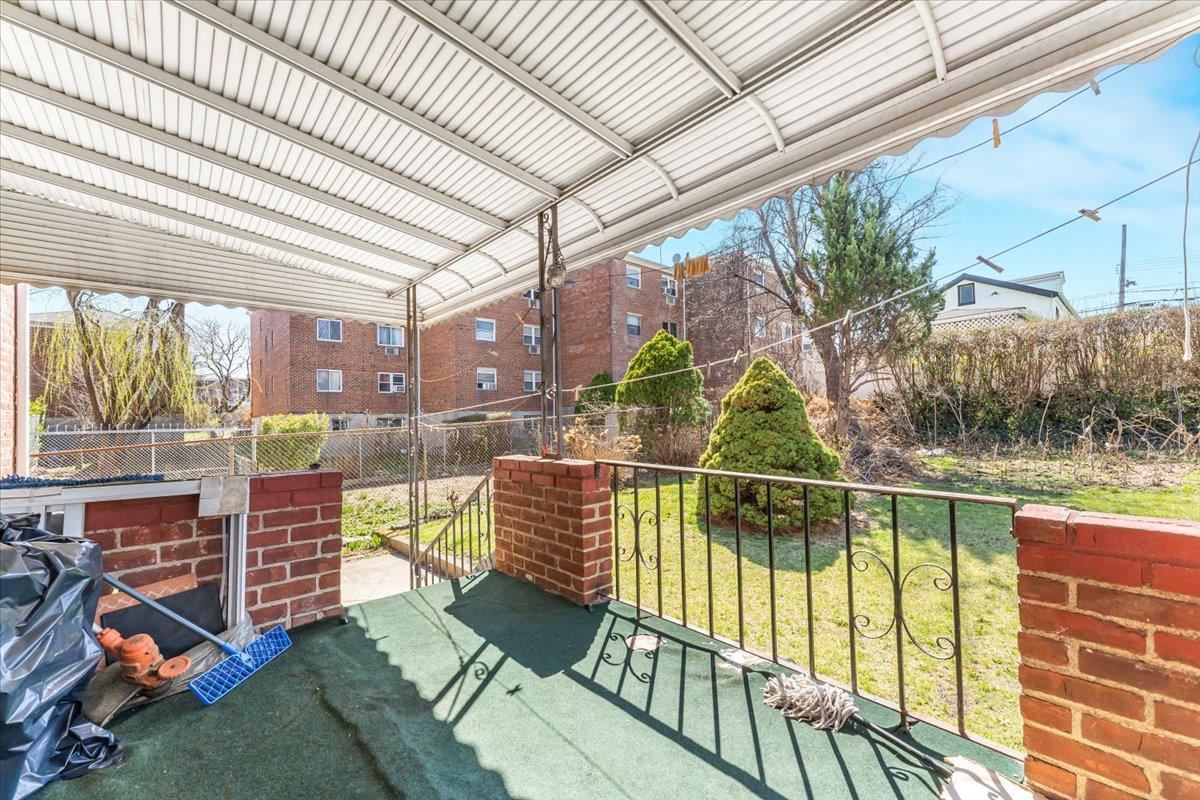 4031 Wickham Avenue, Bronx, New York image 27