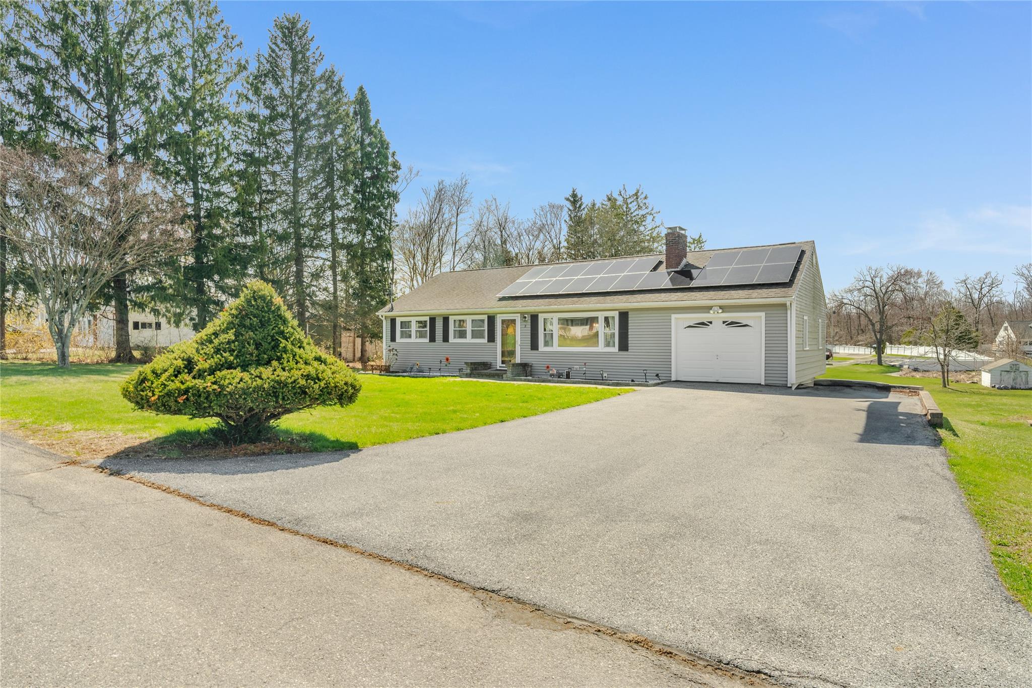 3 Nied Drive, Pleasant Valley, New York image 2