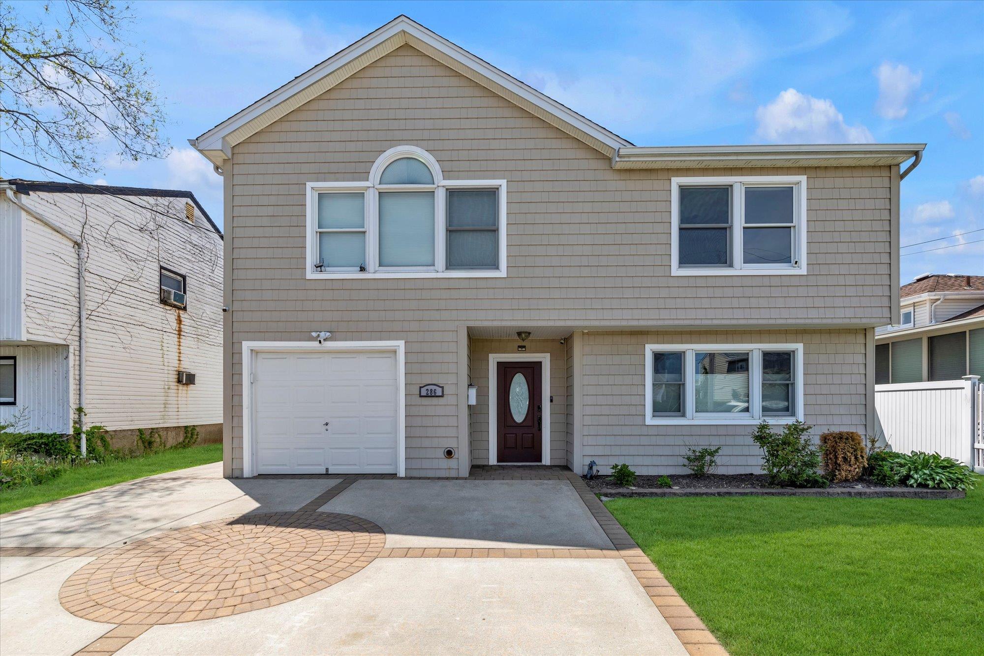 286 Westside Avenue, Freeport, New York image 1