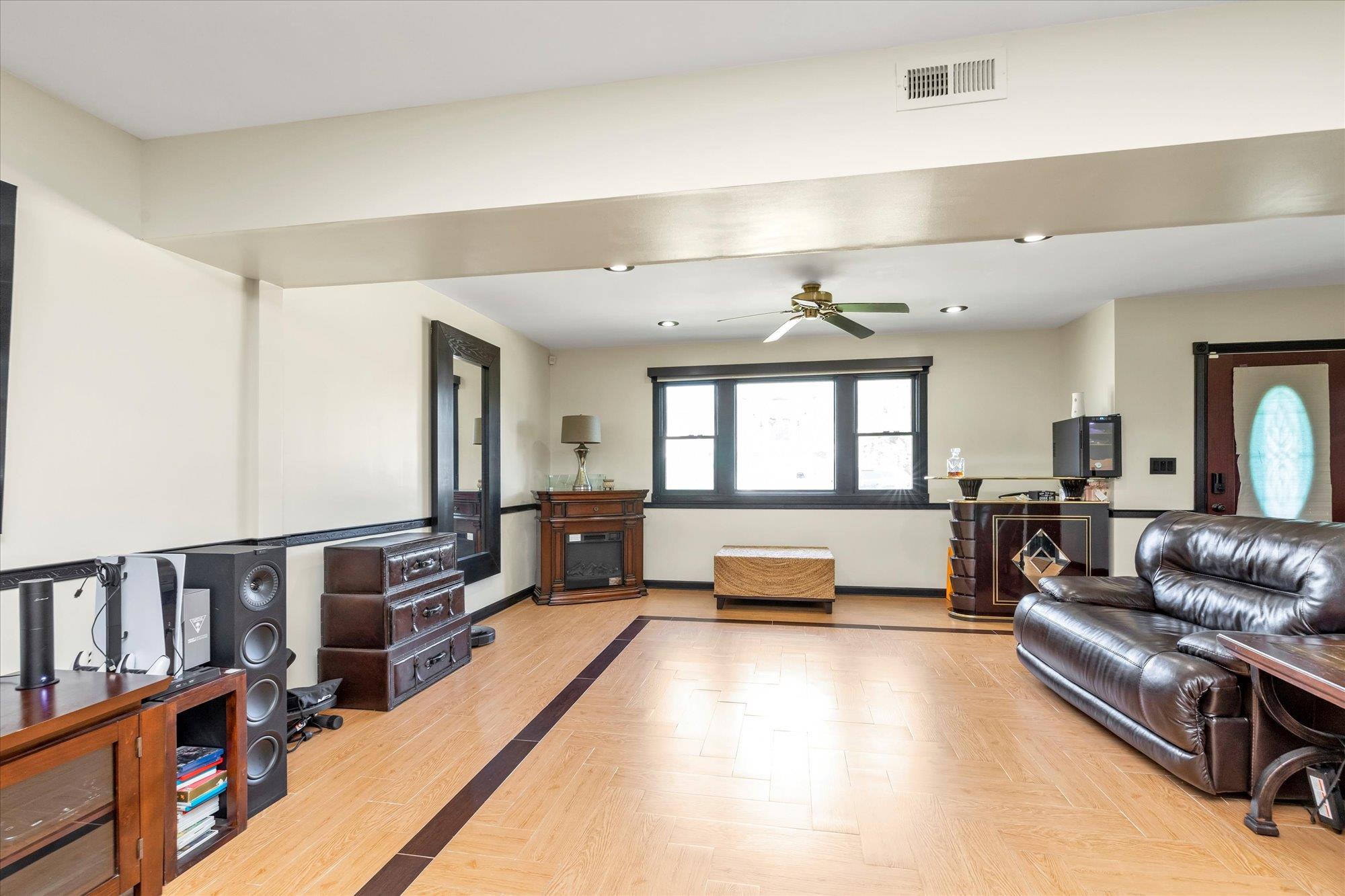 286 Westside Avenue, Freeport, New York image 2