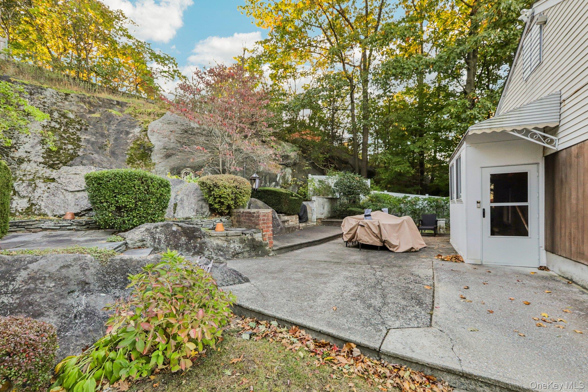 166 Park Hill Ave Yonkers