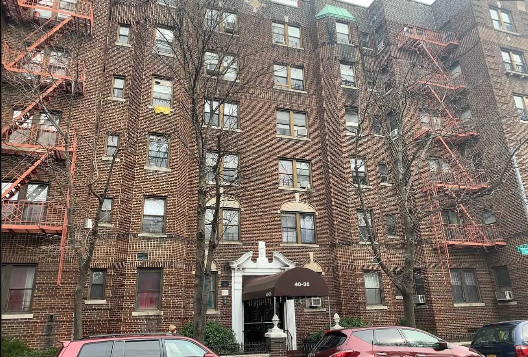 40-35 Ithaca Street #3L, Elmhurst, New York image 1