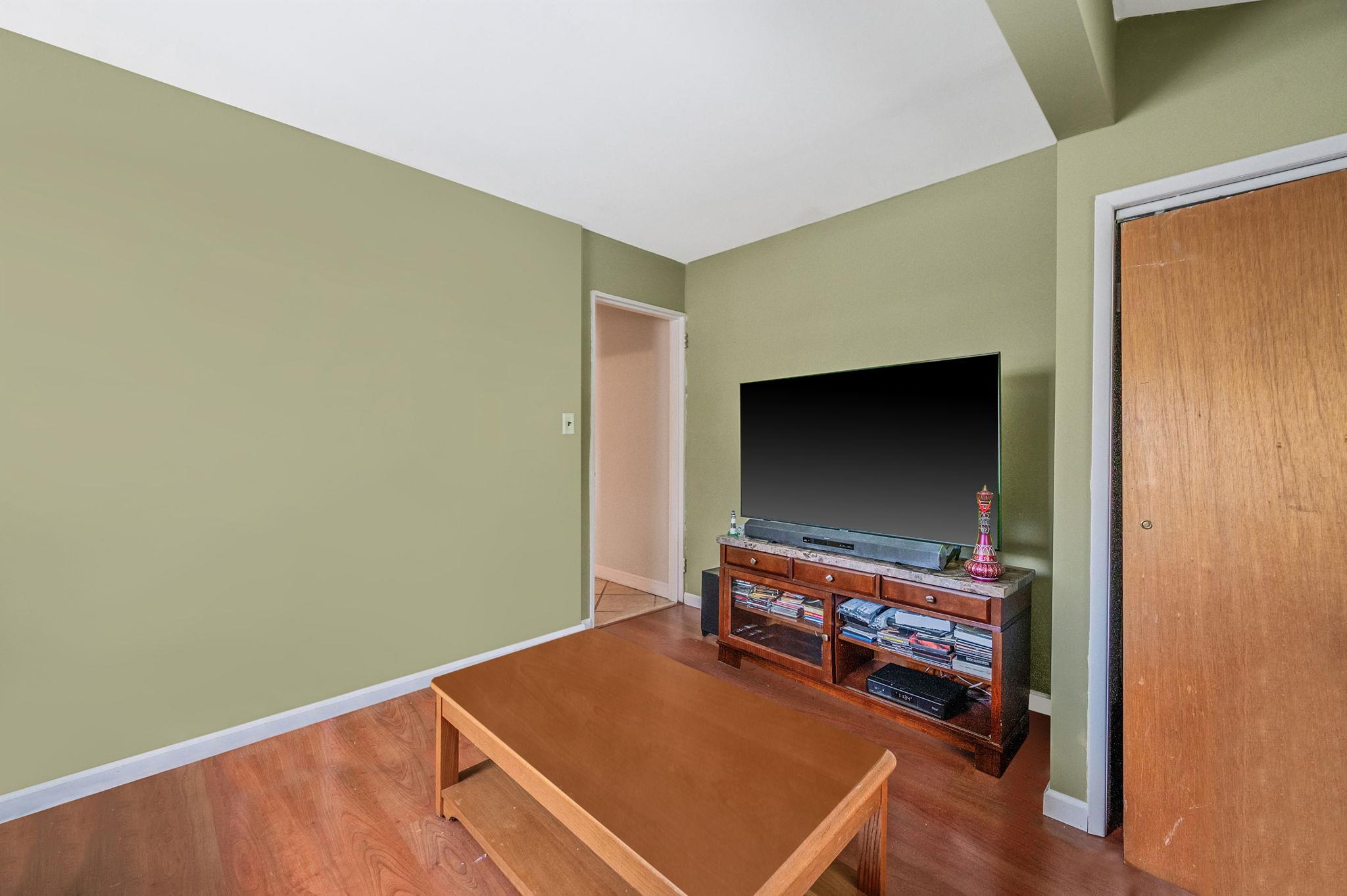 4162 Gloria Road, Bethpage, New York image 17