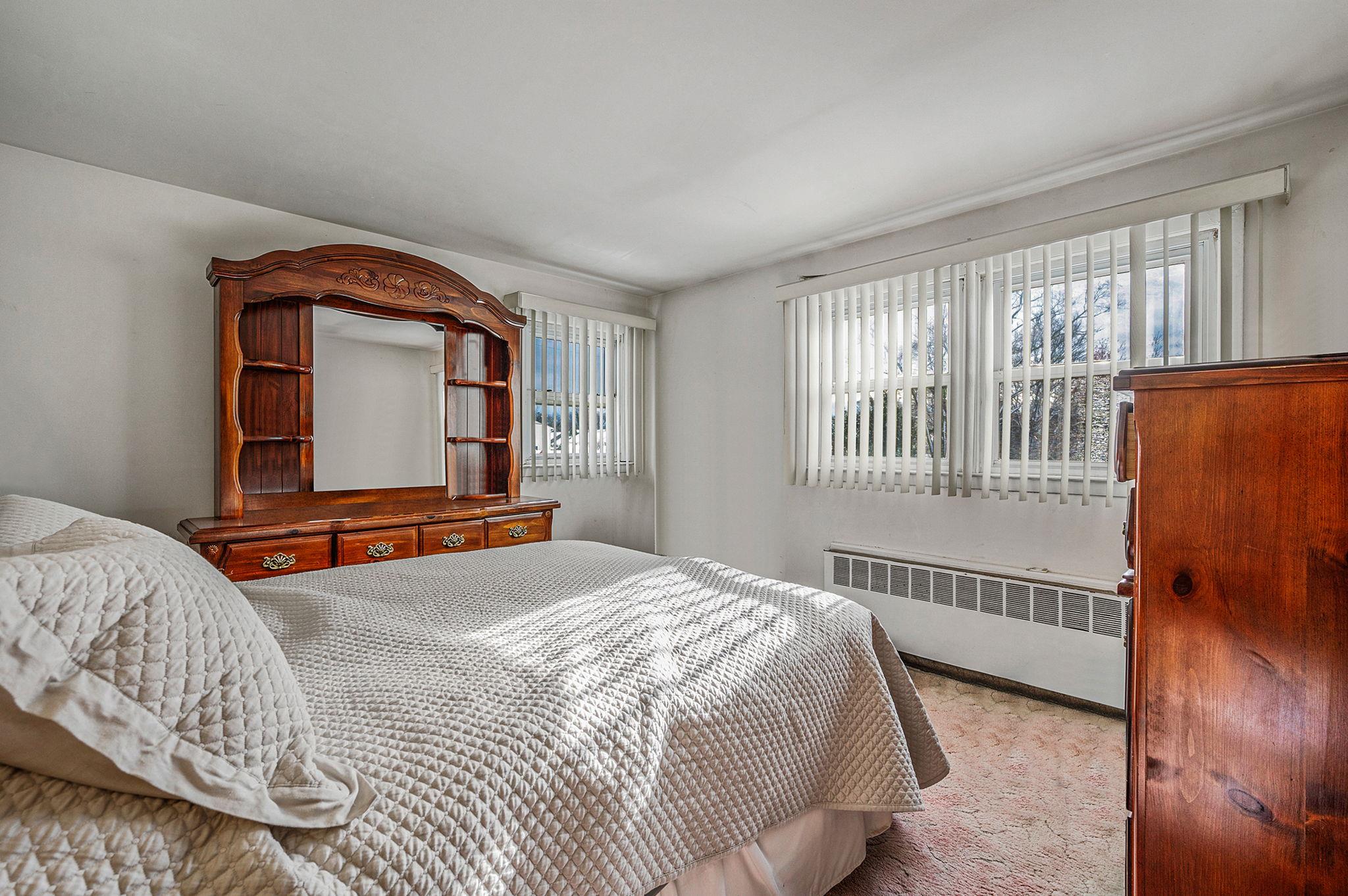 4162 Gloria Road, Bethpage, New York image 20
