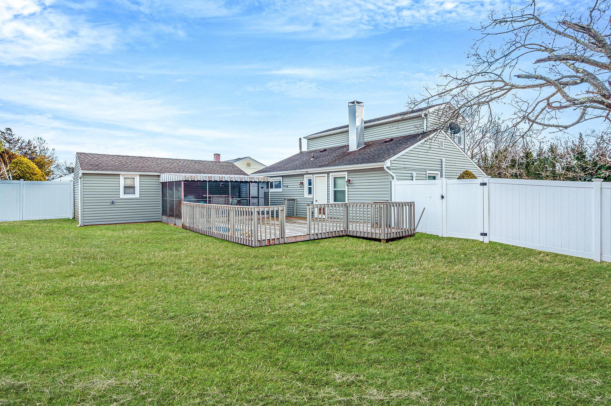 4162 Gloria Road, Bethpage, New York image 22