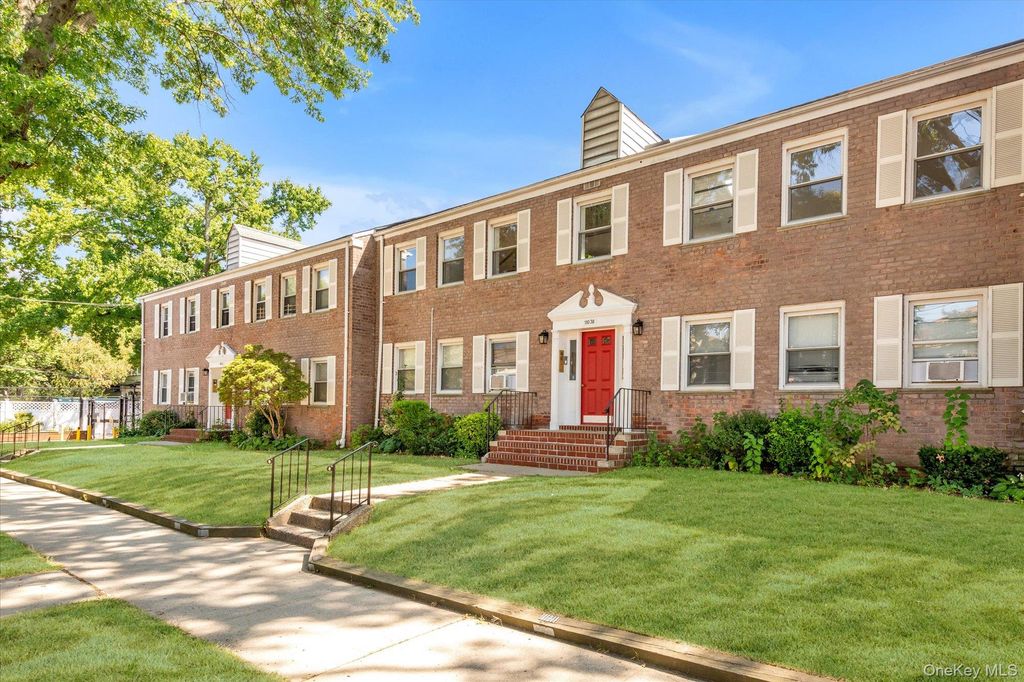 Photo of 110-15 65 Avenue #59B, Forest Hills, NY 11375 (MLS # 965068)