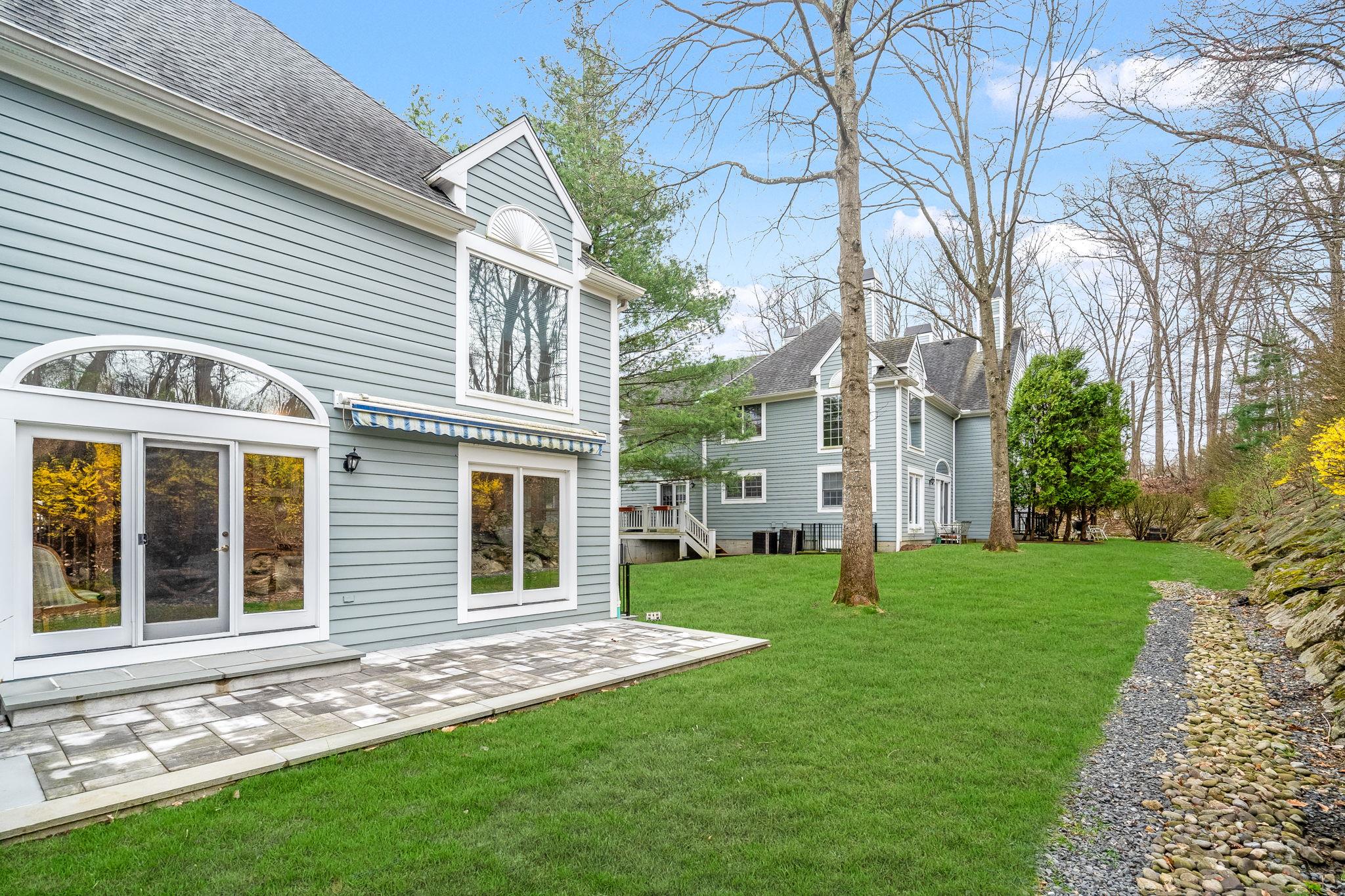 14 Wyndham Close, White Plains, New York image 32