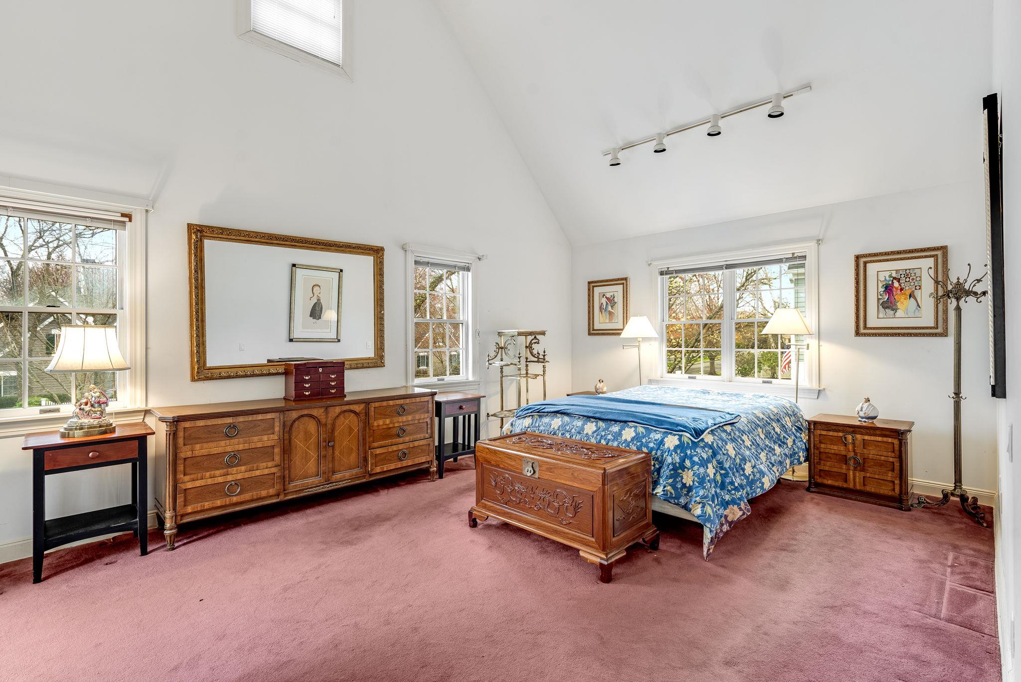 14 Wyndham Close, White Plains, New York image 18