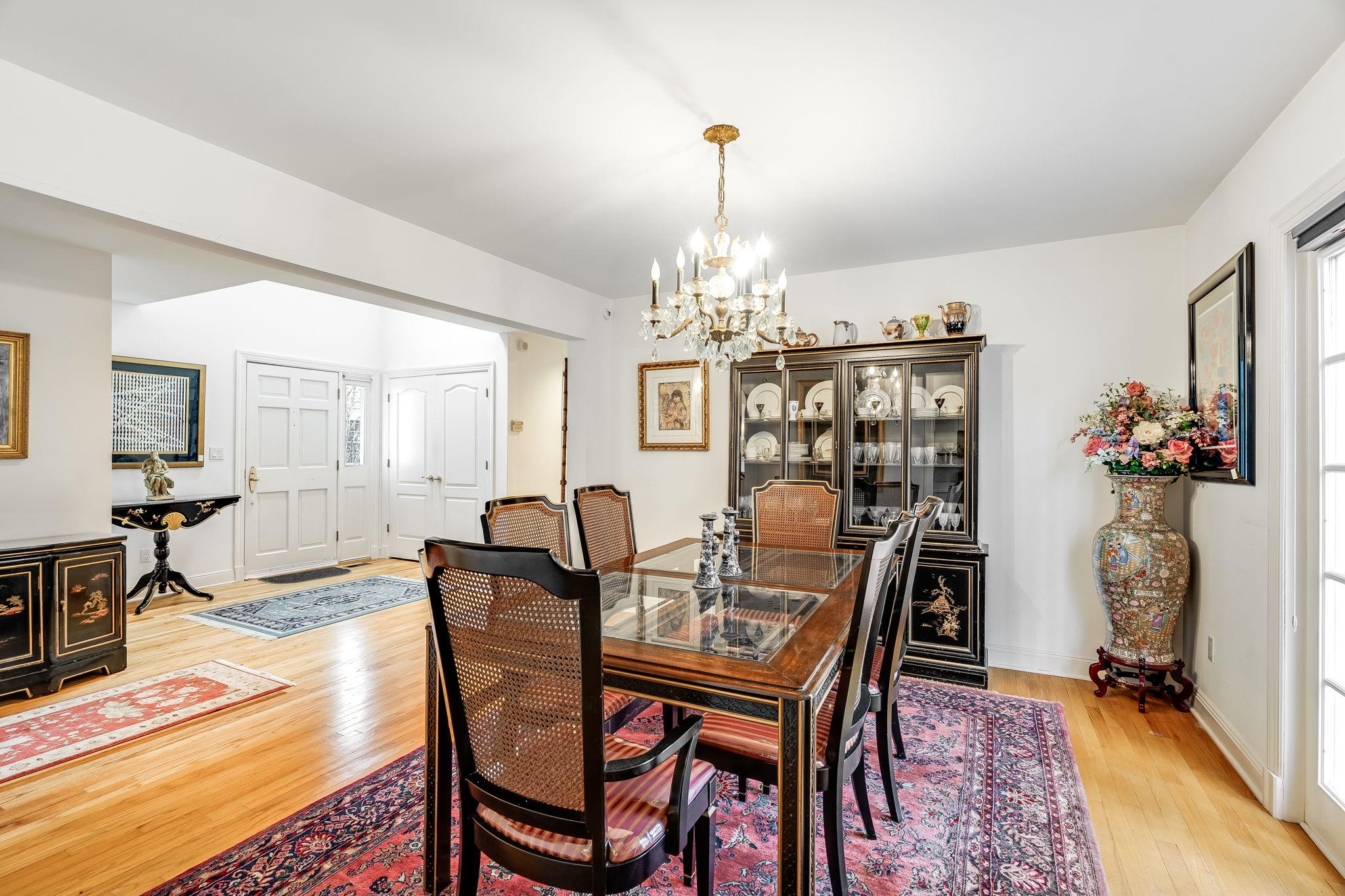 14 Wyndham Close, White Plains, New York image 11