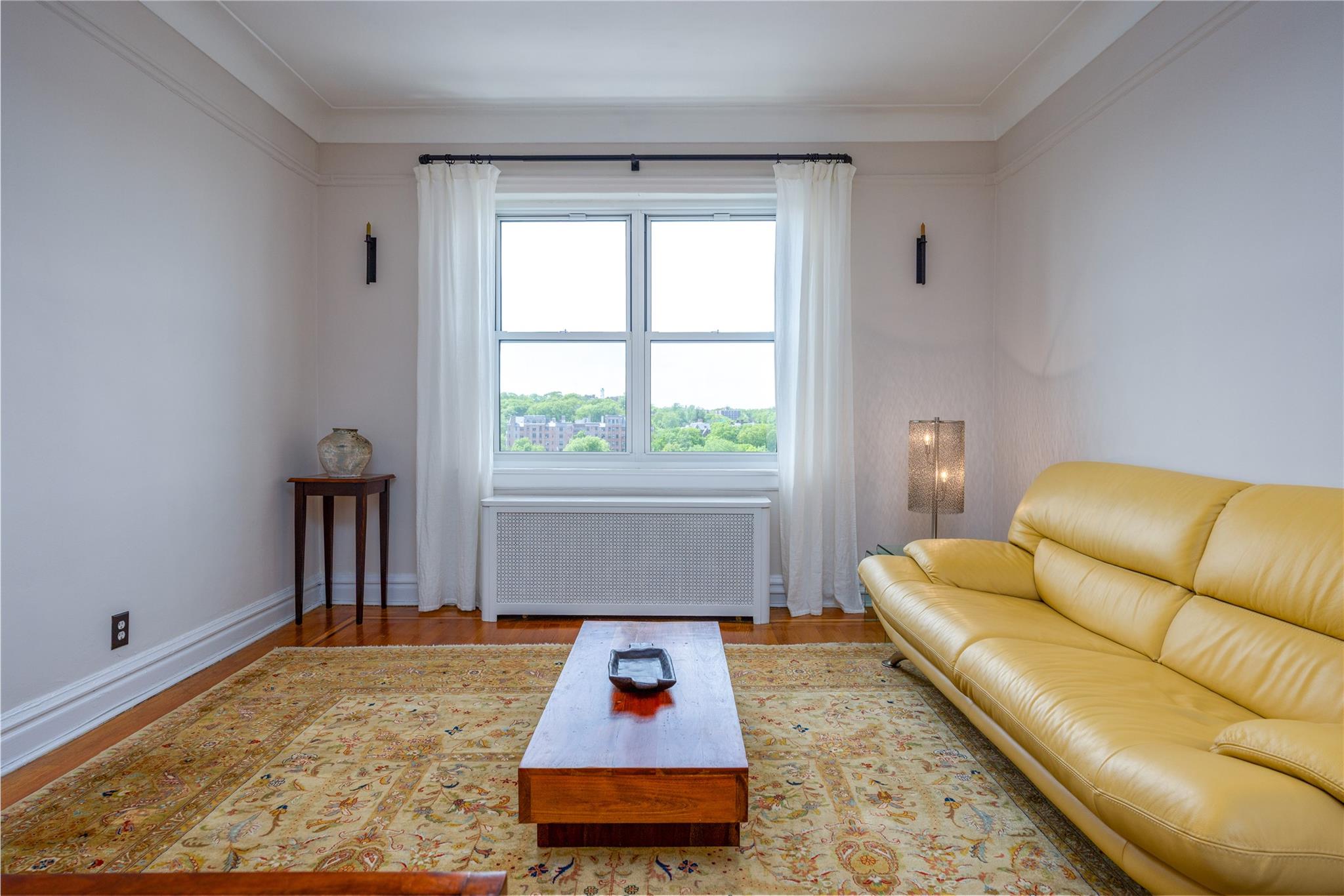 60 W Broad Street 6A