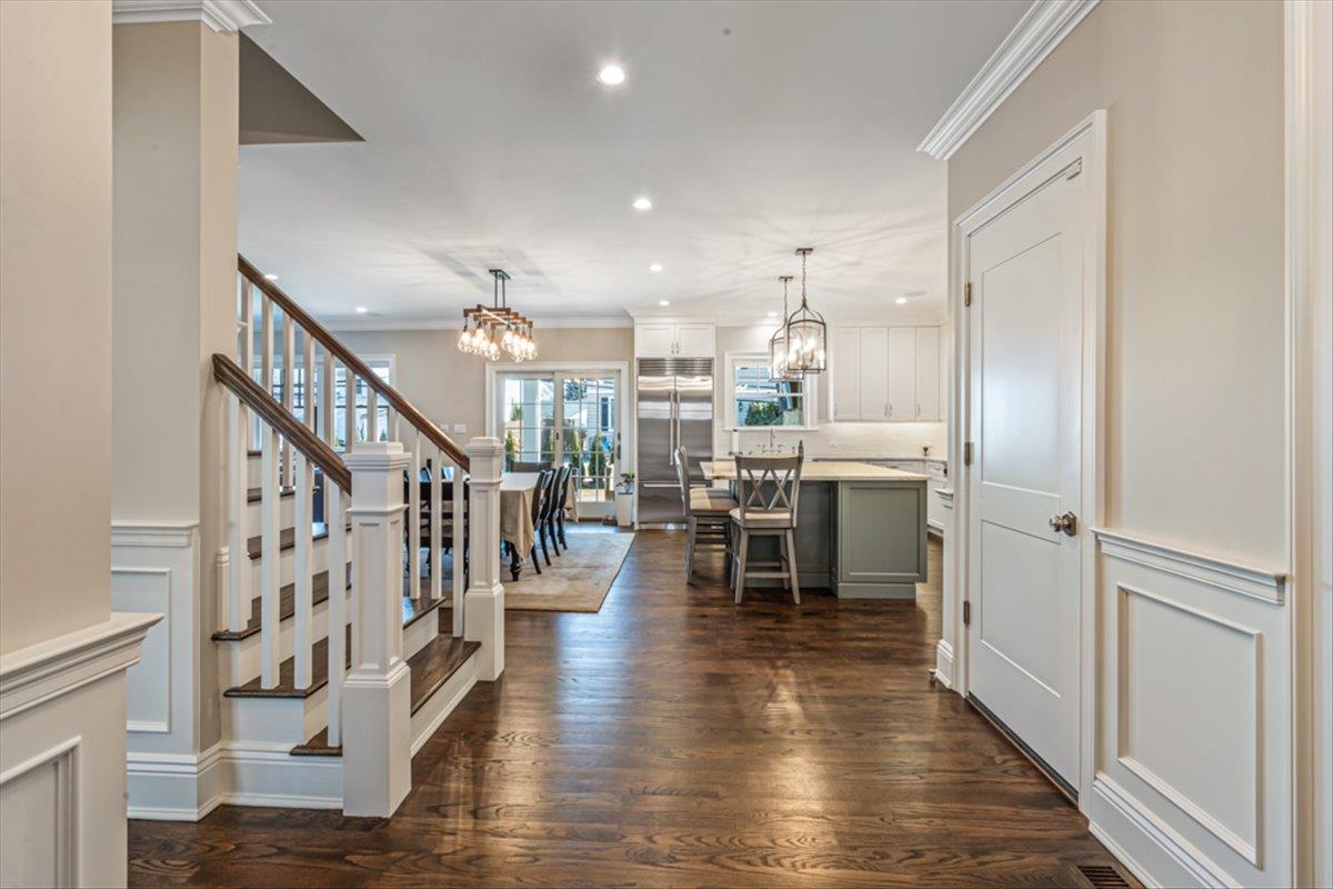 205 Sackville Road, Garden City, New York image 2