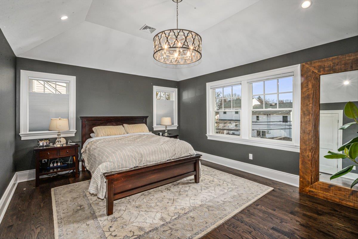 205 Sackville Road, Garden City, New York image 15