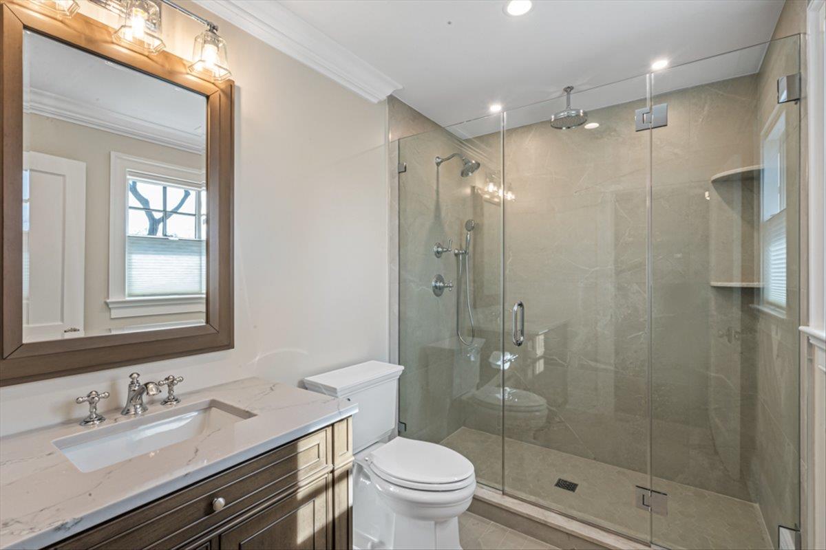205 Sackville Road, Garden City, New York image 25