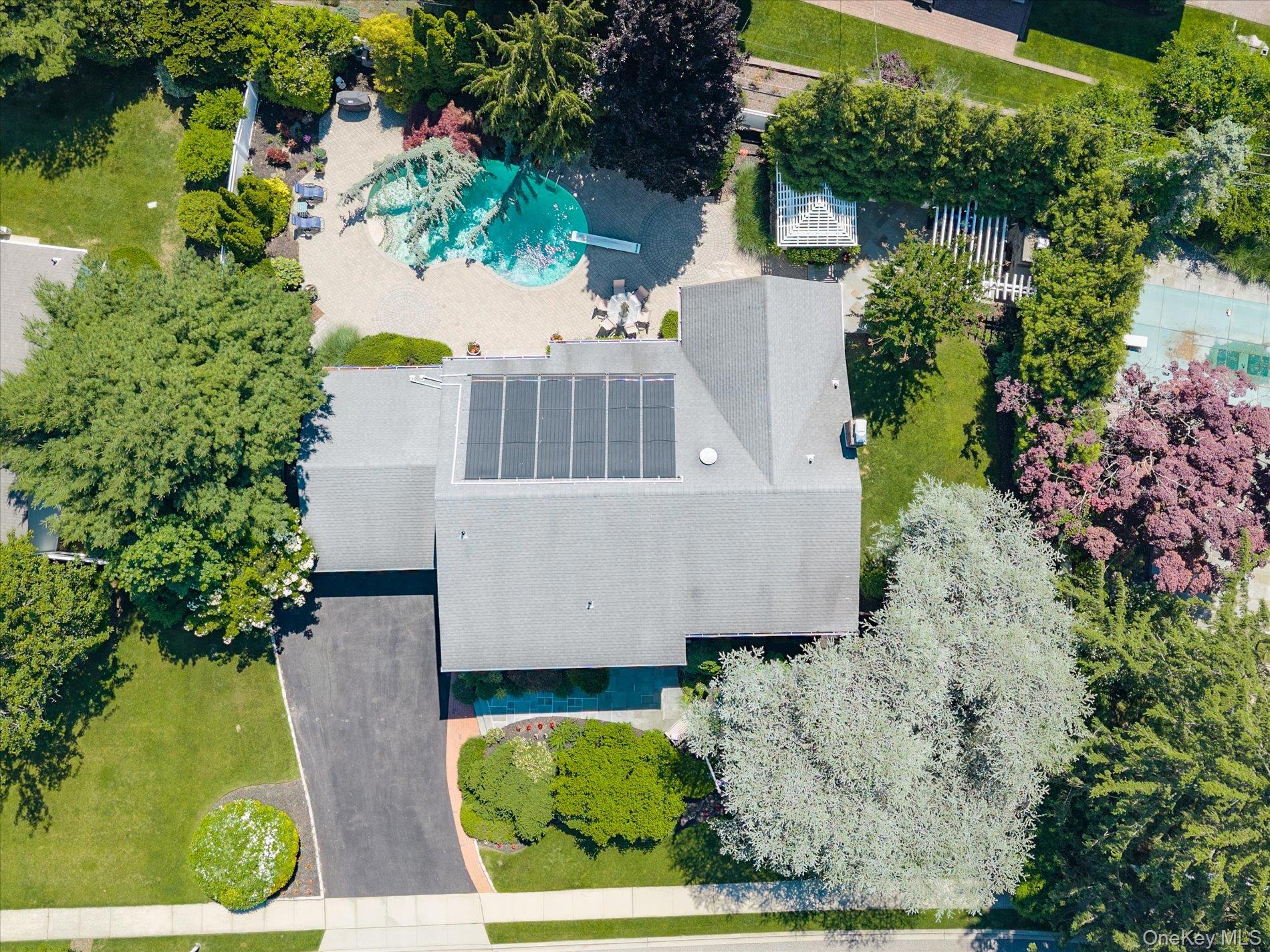 26 Quaker Lane