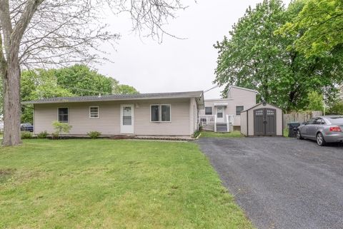 10 Cherry Hill Road New Paltz NY 12561