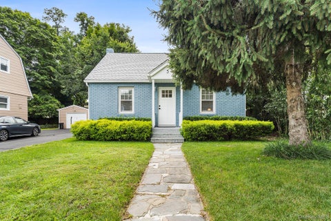Homes For Sale - 5 W Maple Avenue<br/> Rockland County, Suffern, NY 10901