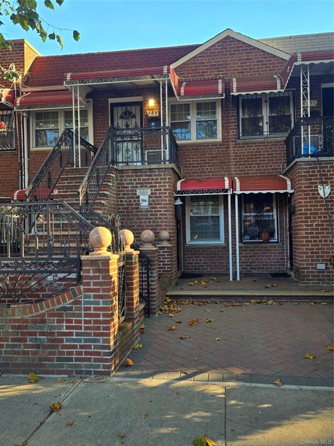 Apartment For Rent - 589 E 83rd Street<br/> Brooklyn, NY 11236