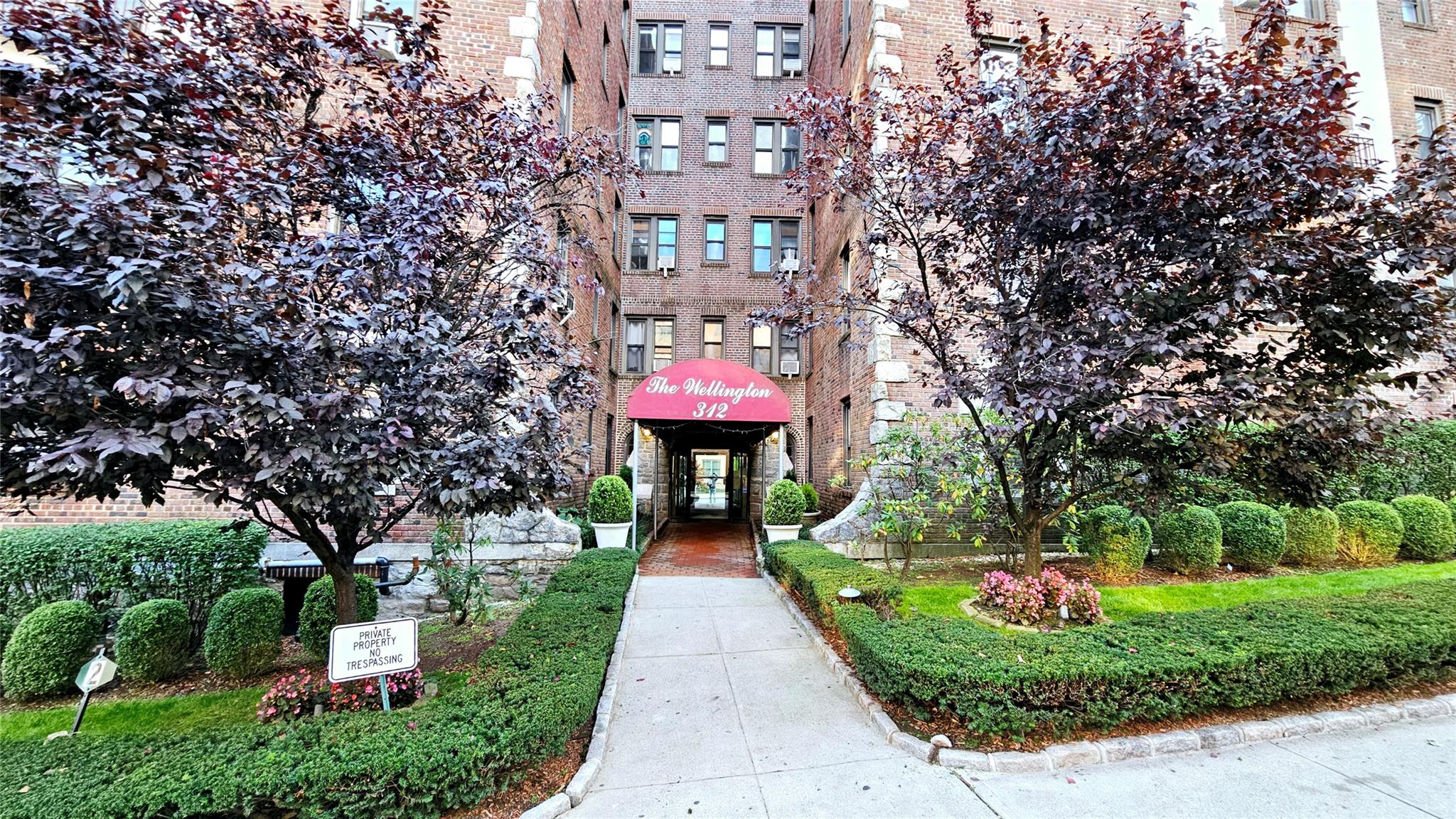 Main Street 4E, White Plains, New York - 1 Bedrooms  
1 Bathrooms - 