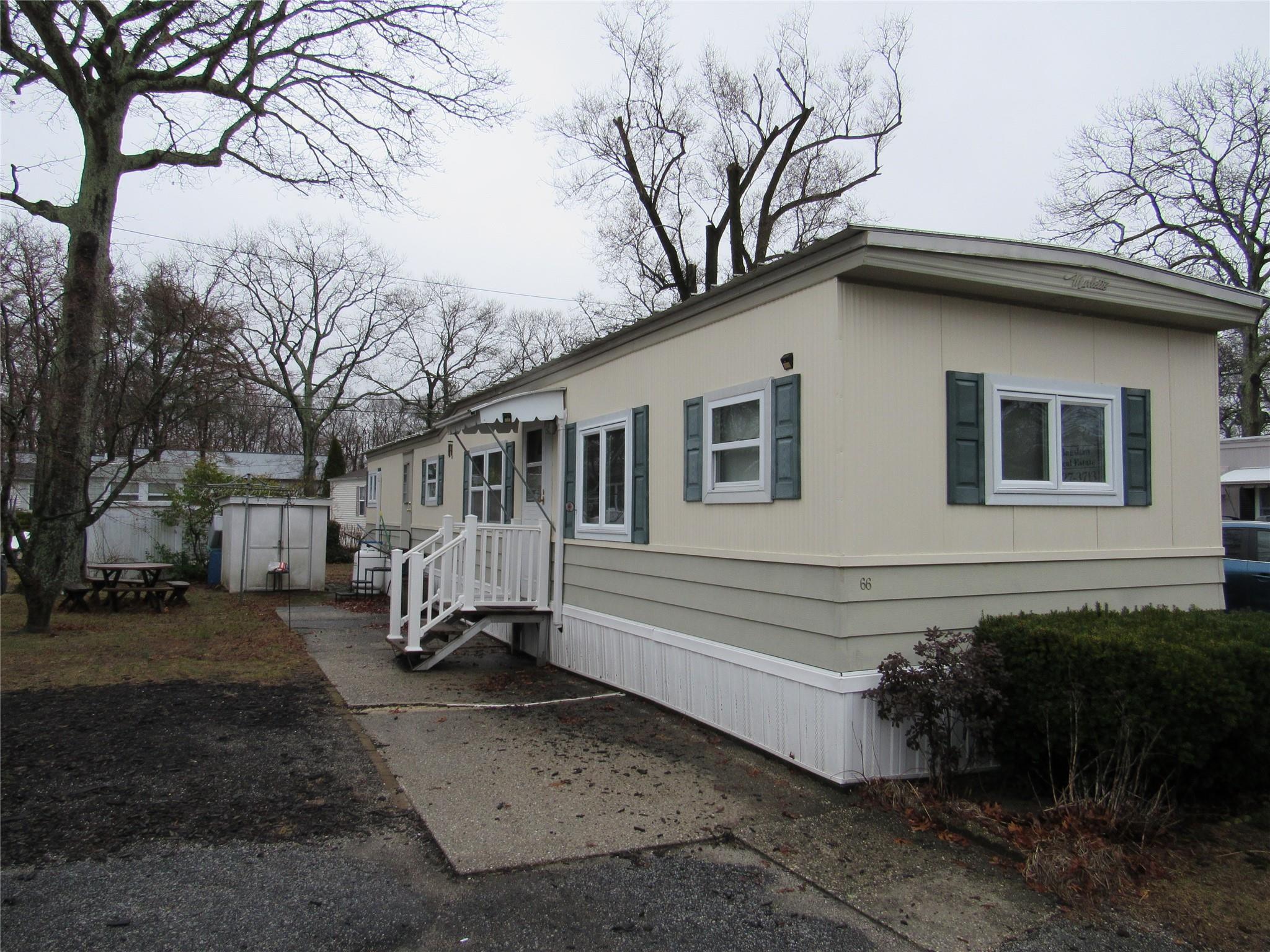37-66 Hubbard Avenue #66, Riverhead, New York image 1
