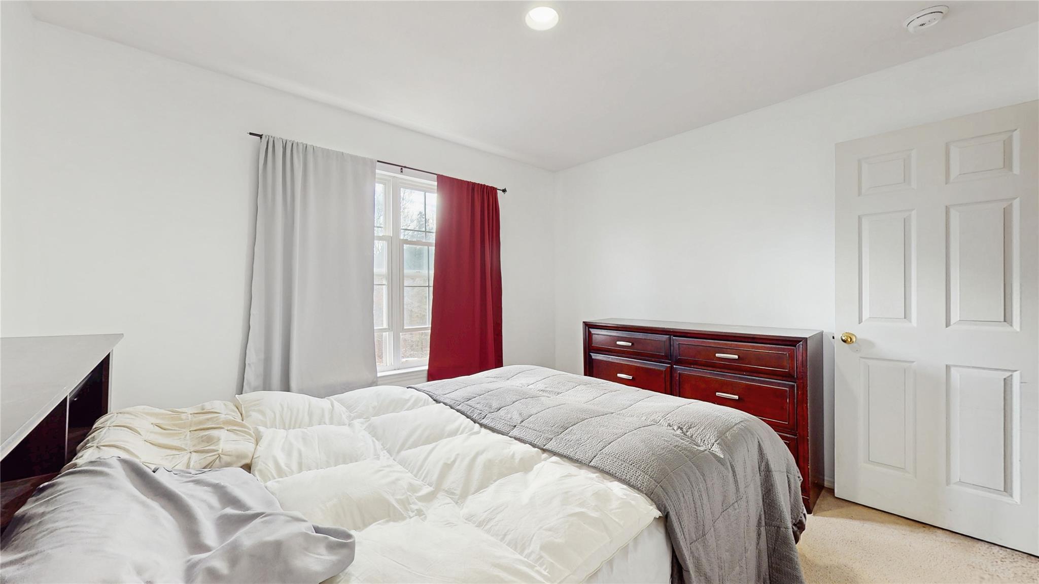 33 Summersweet Drive, Middle Island, New York image 24