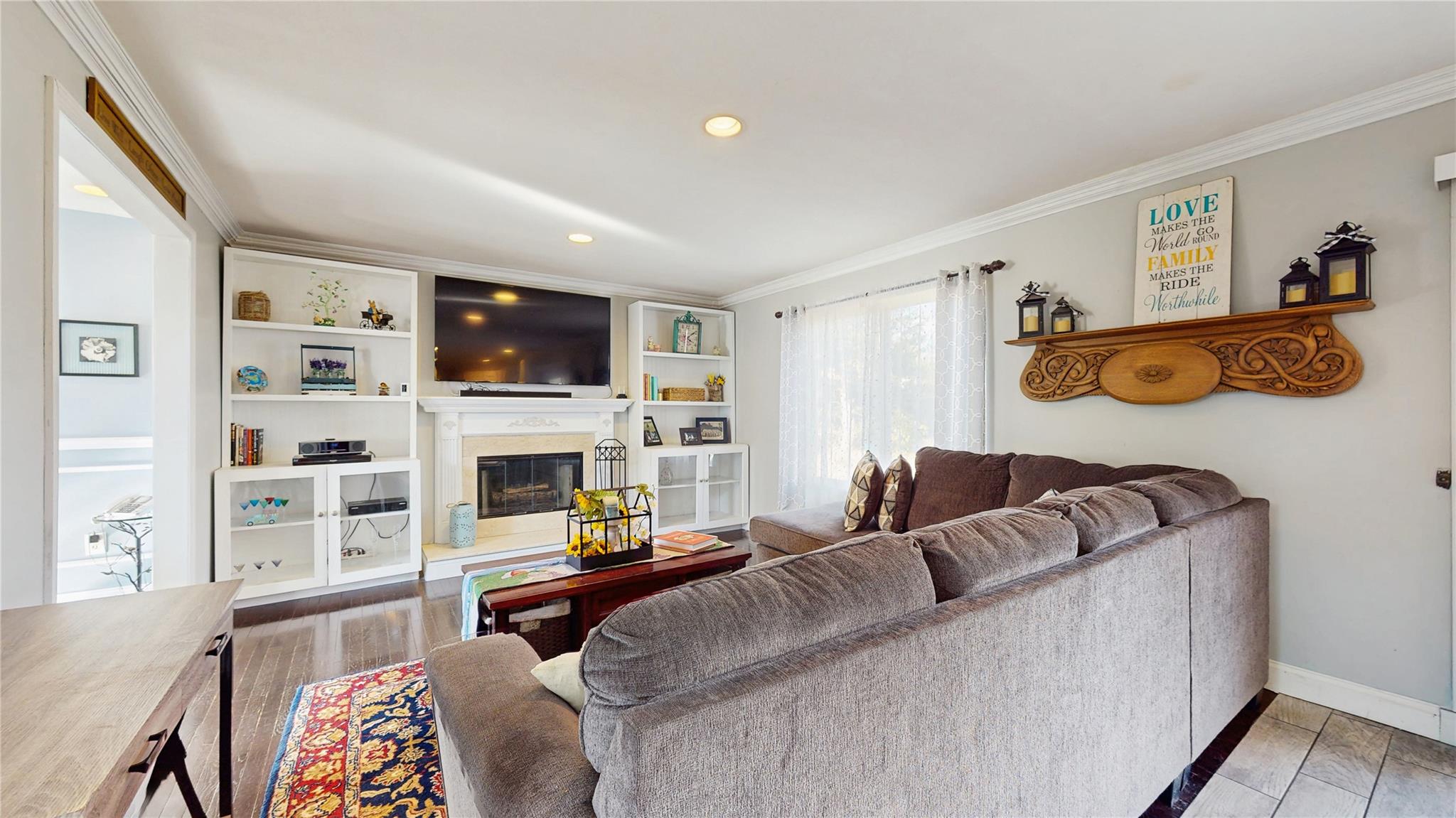 33 Summersweet Drive, Middle Island, New York image 5