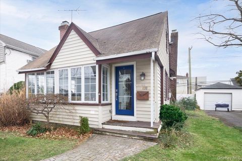 48 Rosebud Avenue Merrick NY 11566