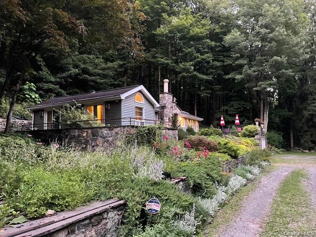 46 Gallows Hill Road