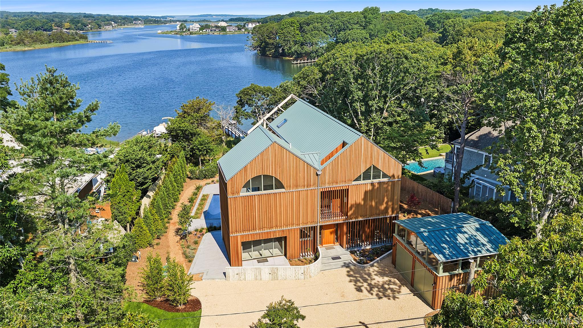 25 Bluff Point Road