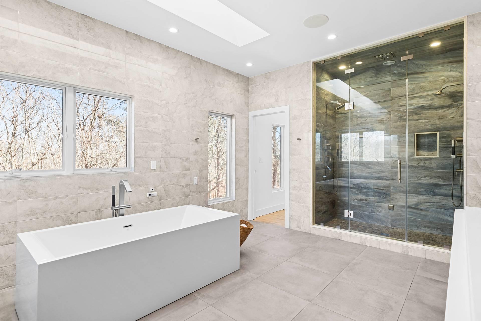 198 Two Holes Of Water Road, East Hampton, New York image 18