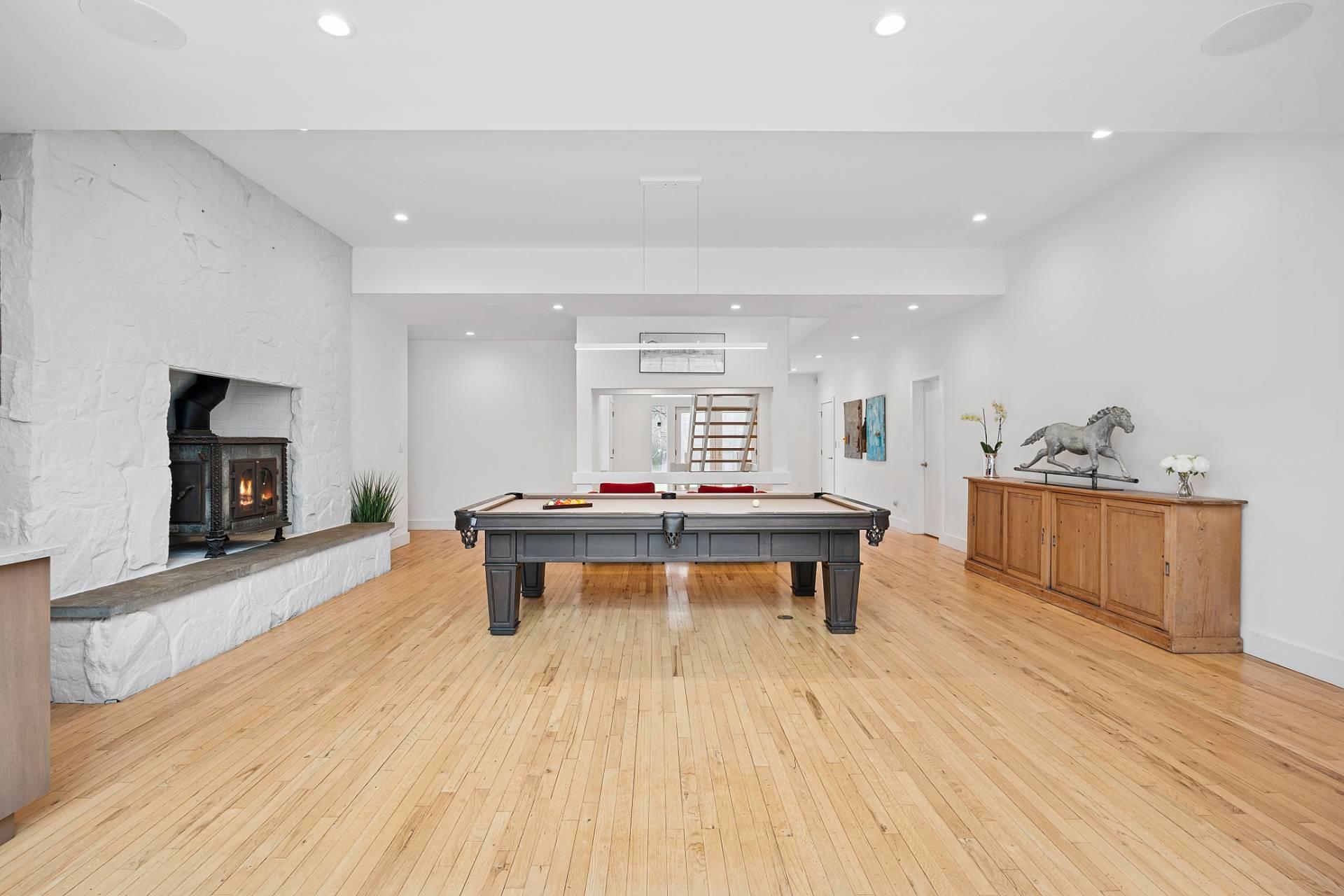 198 Two Holes Of Water Road, East Hampton, New York image 6