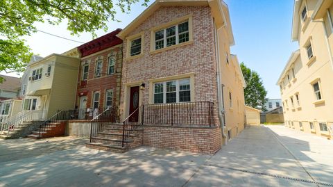 9736 105th Street Ozone Park NY 11416