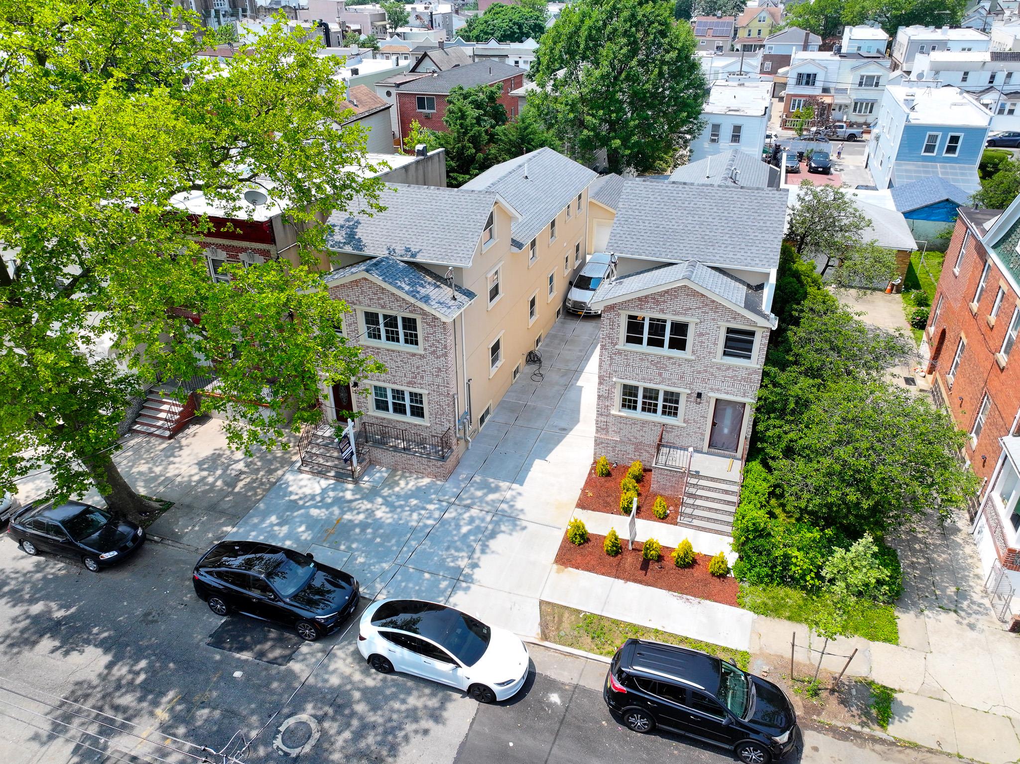 9736 105th Street