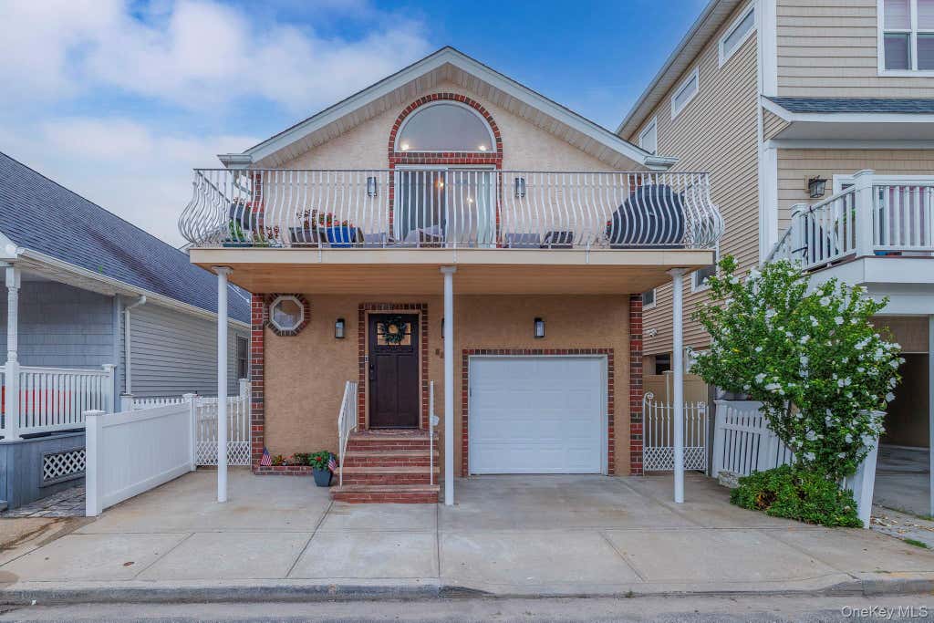 Photo of 85 Virginia Avenue, Long Beach, NY 11561 (MLS # 1035189)