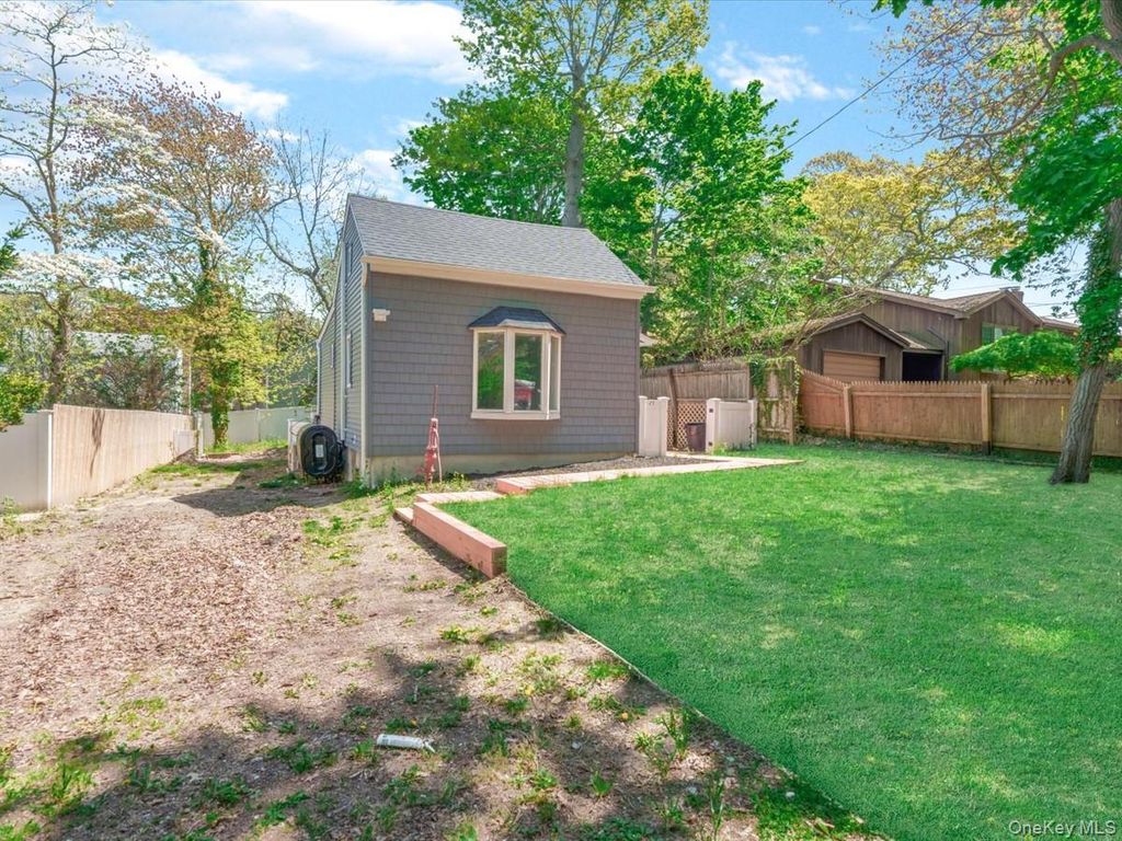 Photo of 53 Nautilus Drive, Rocky Point, NY 11778 (MLS # 996903)