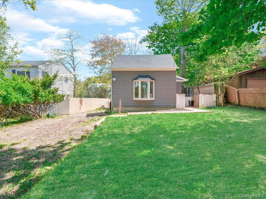 Photo of 53 Nautilus Drive, Rocky Point, NY 11778 (MLS # 996903)