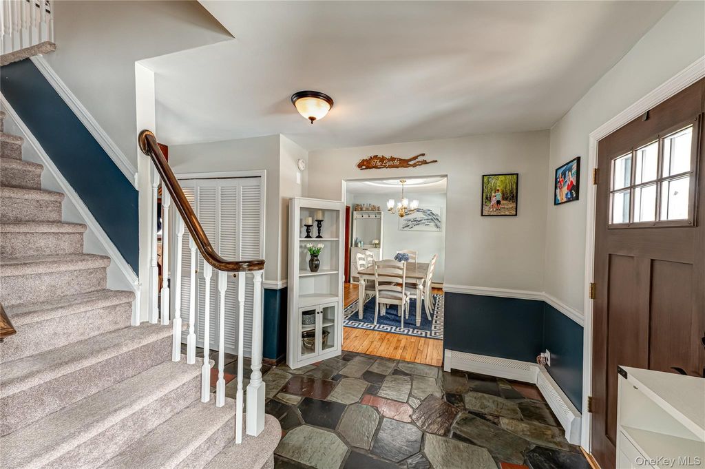 Photo of 3 Cord Avenue, West Babylon, NY 11704 (MLS # 966989)