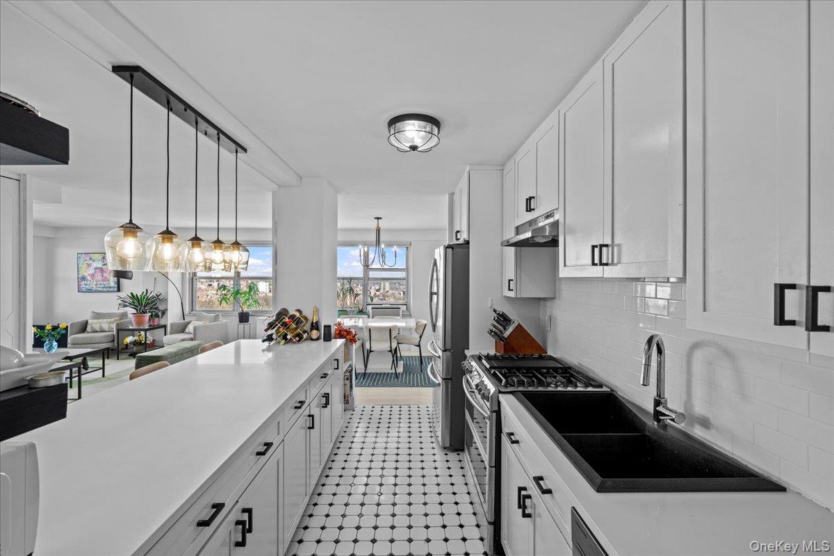 555 Kappock Street 26E