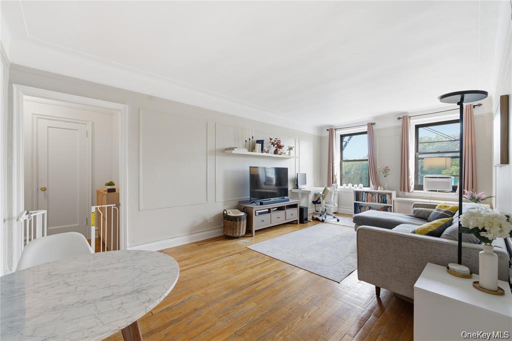 7234 St F6