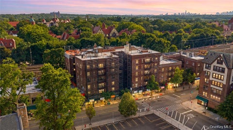 Photo of 7234 St #F6, Forest Hills, NY 11375 (MLS # 1065873)