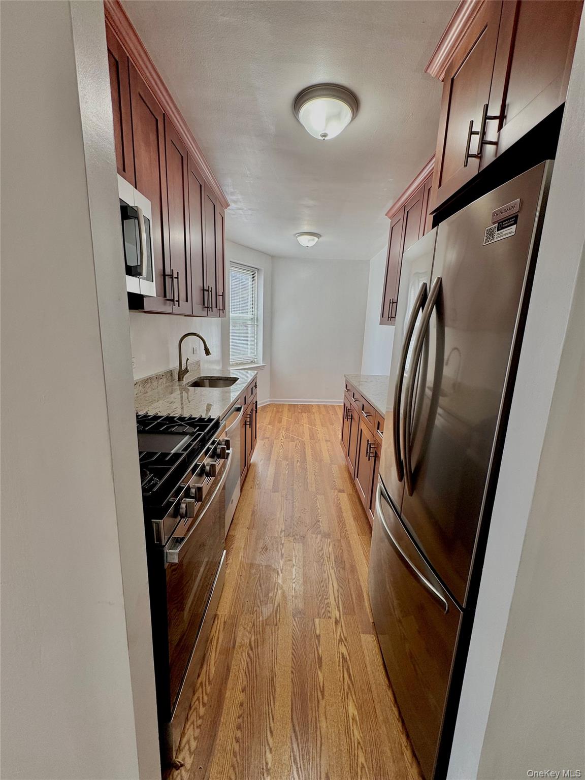 2090 Barnes Avenue 6A