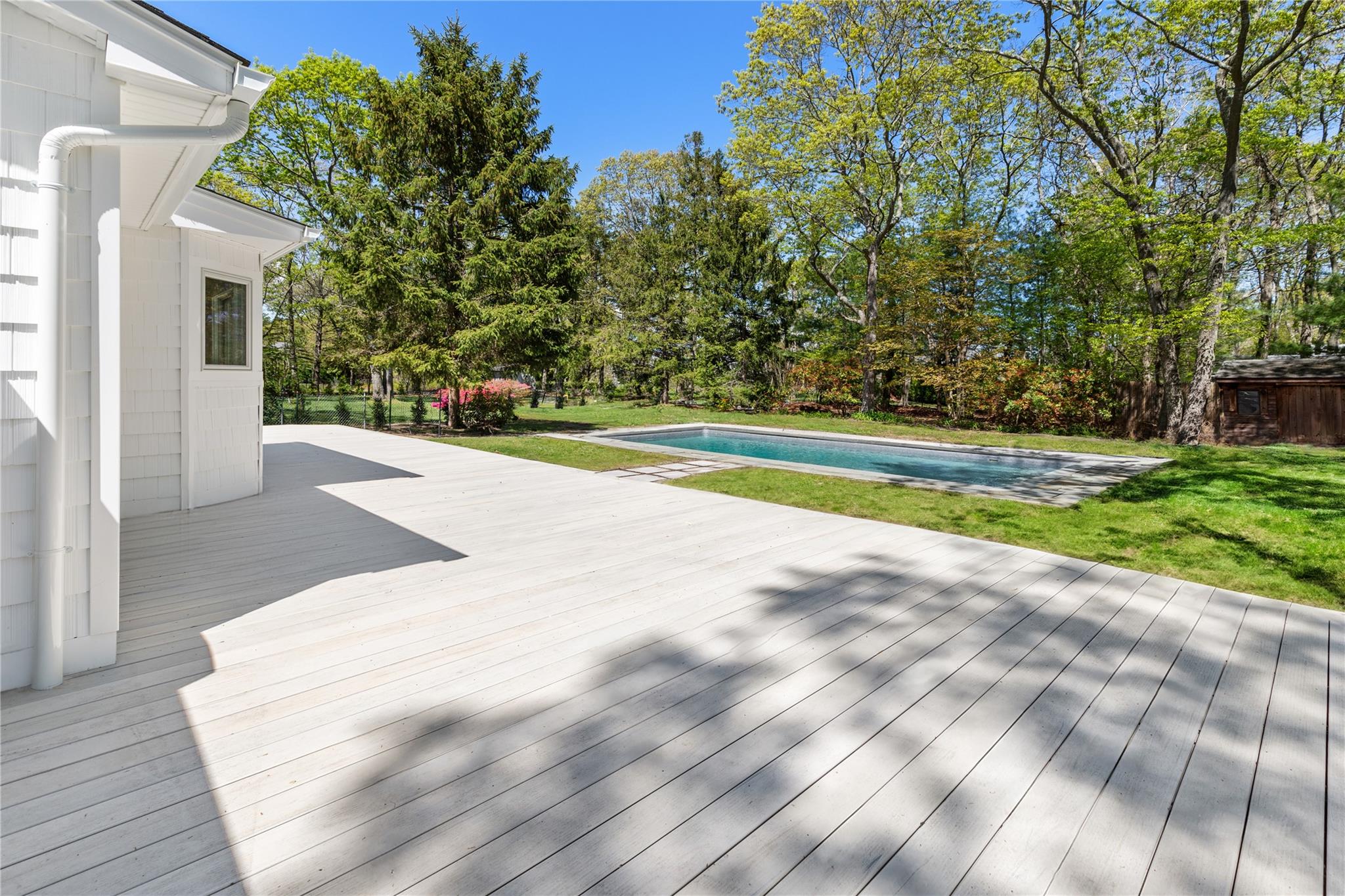 4 Pine Tree Court, East Quogue, New York image 4