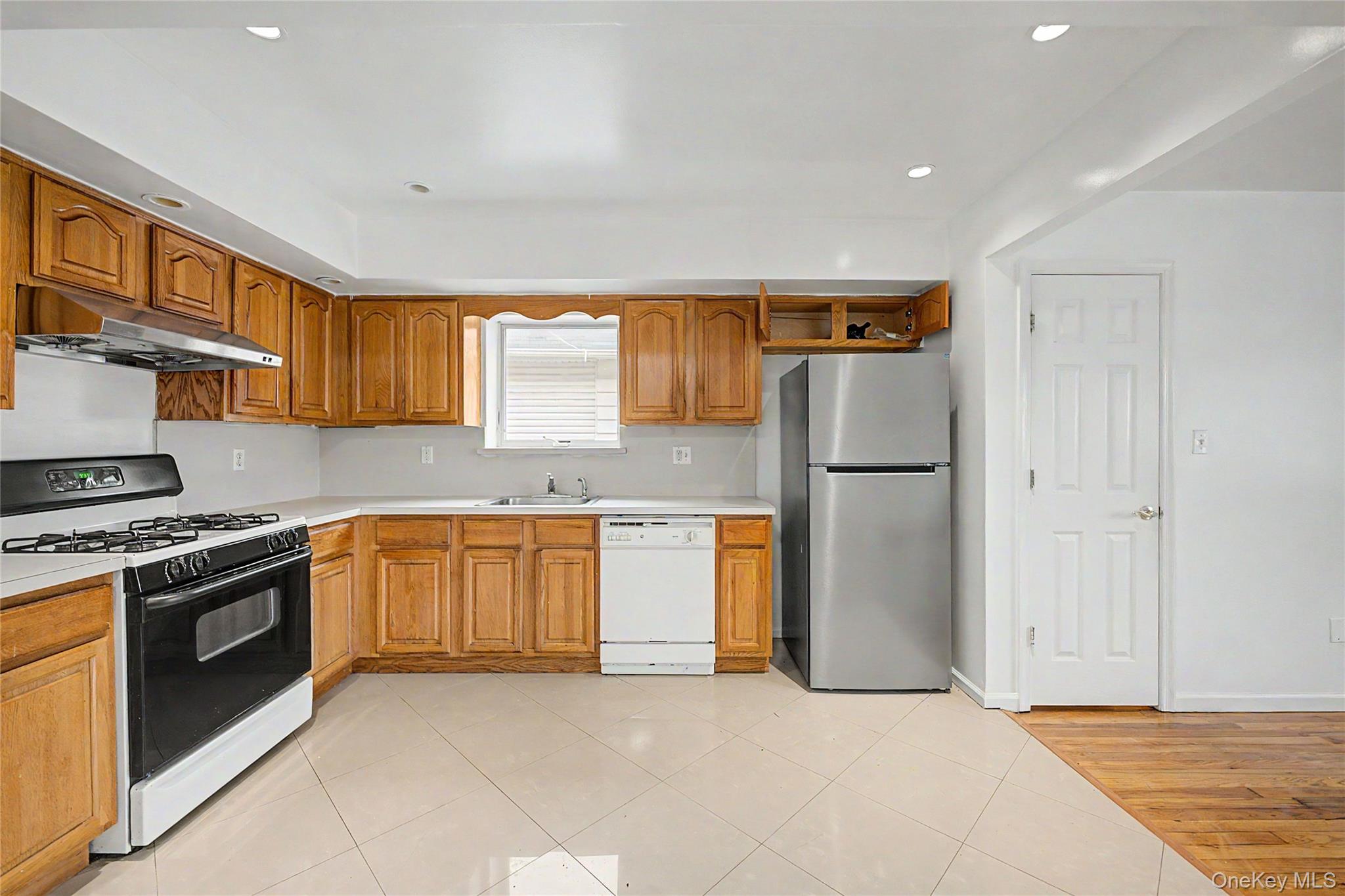 284 Dahlgren Place