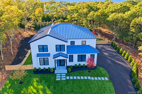 5 TERRACE DR, SOUTHAMPTON, NY 11968 - Image e53f6c21bb4f702b8f6900516cd793fc/914797772