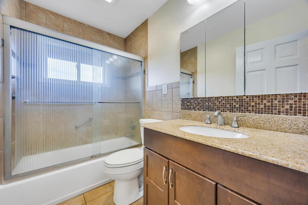 23 Abbey Lane, Levittown, New York image 13
