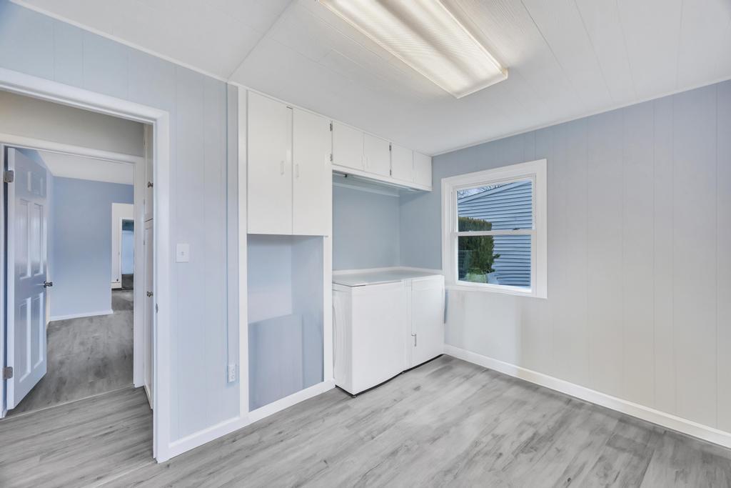 23 Abbey Lane, Levittown, New York image 12