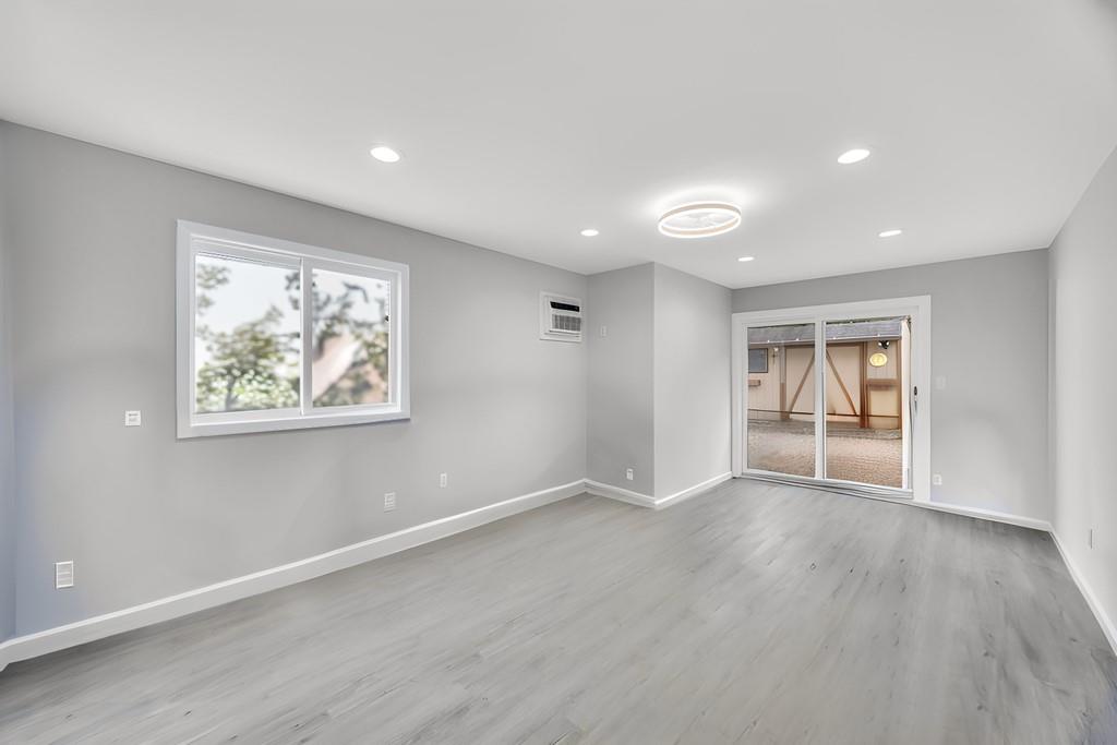 23 Abbey Lane, Levittown, New York image 4