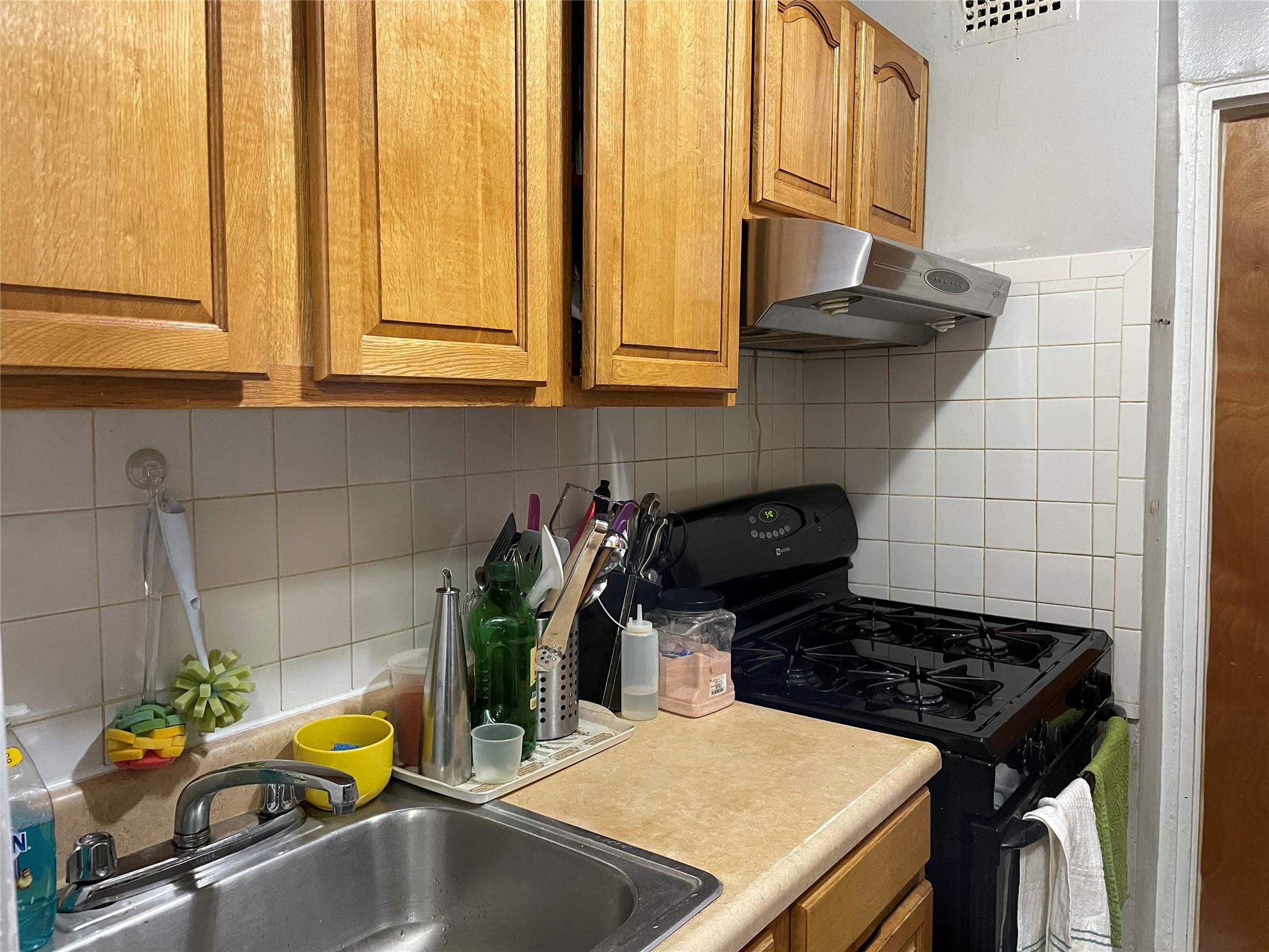 87-70 173rd Street #5E, Jamaica, New York image 7