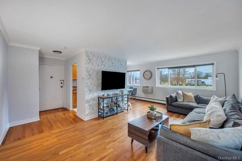 355 Route 111 42 Smithtown NY 11787